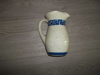 Carafe beige et bleu foncé TBE