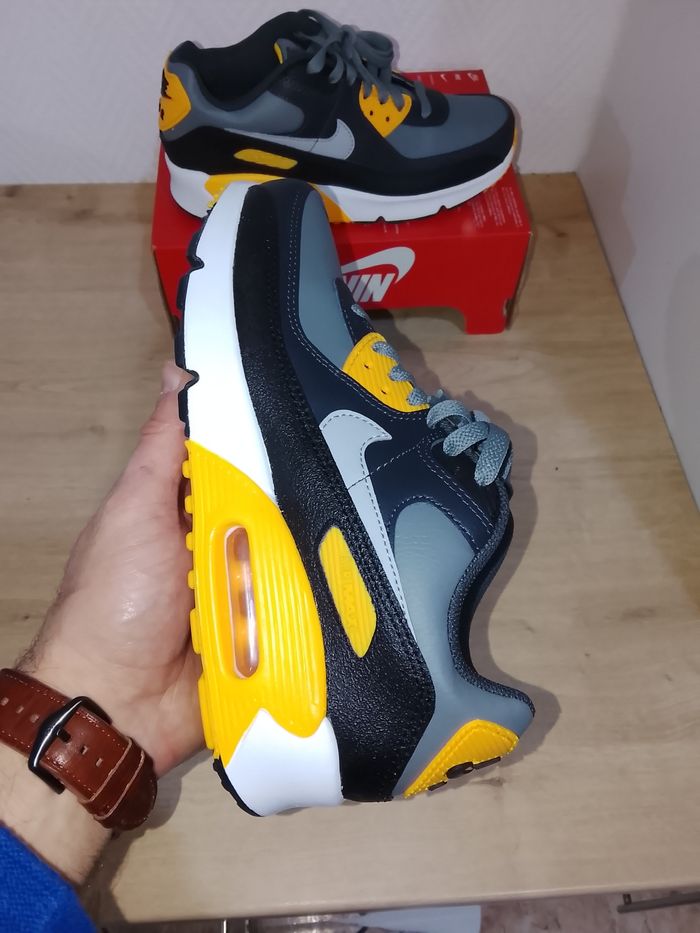 Air Max 90 taille 37.5 - photo numéro 3