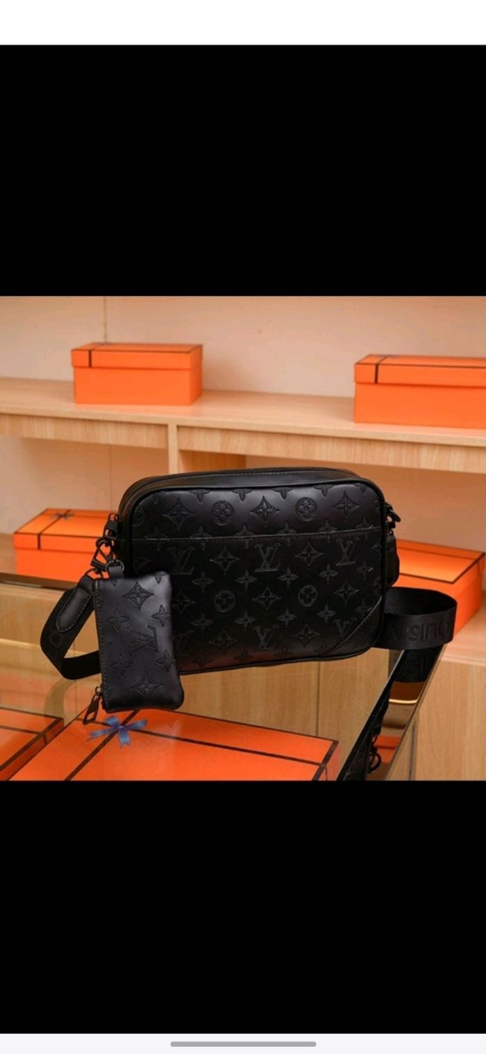 Sacoche Louis Vuitton Noir Achat occasion Sacs et sacoches