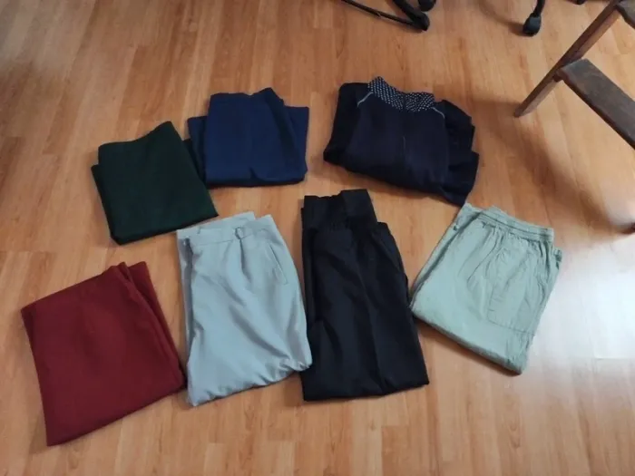 Lot  de 8 articles dame taille 42