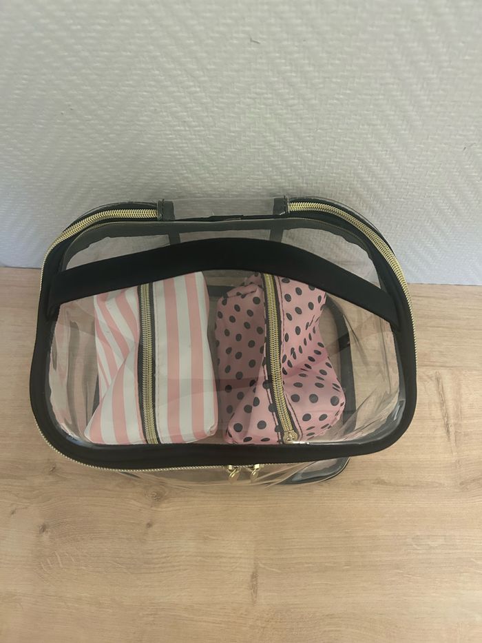 Trousse de toilette - photo numéro 2