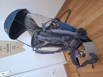 porte bébé deuter kid comfort lite avec repose-pieds