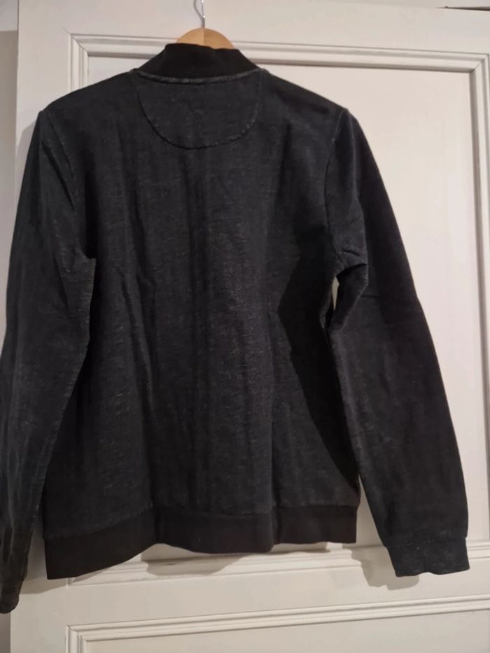 Gilet zippé 🩶 - photo numéro 13