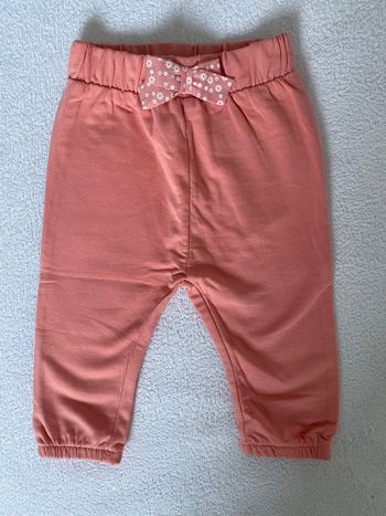 Pantalon rose 3 mois neuf