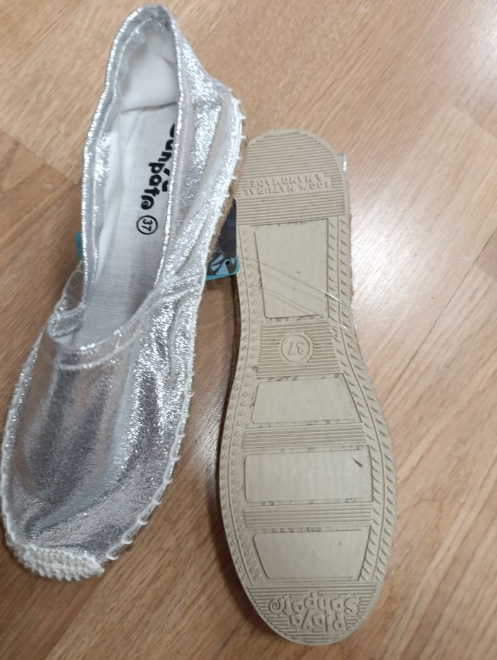 Espadrilles argentées T37 neuves - photo numéro 2