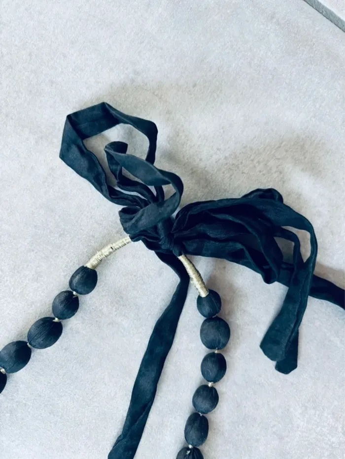 Magnifique sautoir collier perles en tissu noires neuf - photo numéro 2