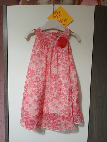 Robe légère fleurie 24 mois 