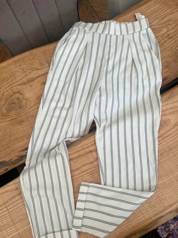 Pantalon fluide été femme fille ado taille XS blanc à rayures stradivarius 34