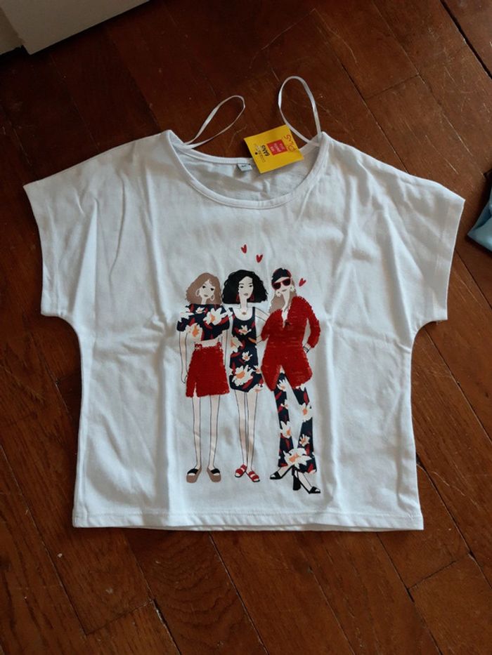 Lots tee-shirts fille été 6ans - photo numéro 3
