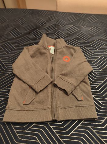 Gilet obaibi taille 6 mois