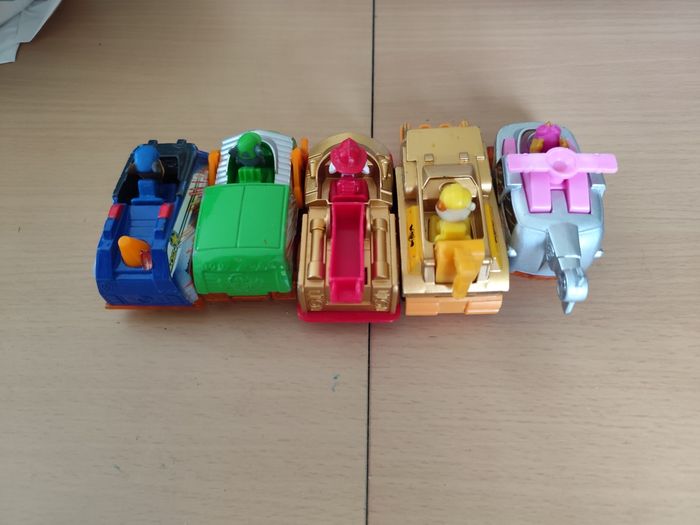 Vends lot petites voitures pat patrouille - photo numéro 2