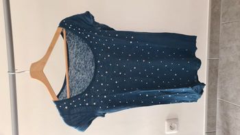 T-shirt bleu étoiles