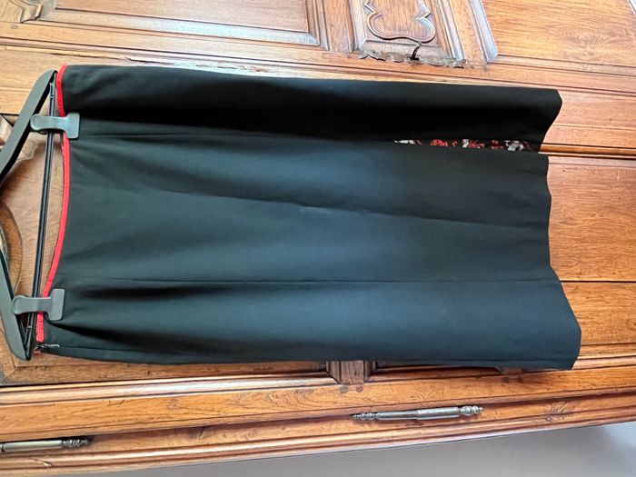 Elégant tailleur Alain Manoukian T 44 - photo numéro 6