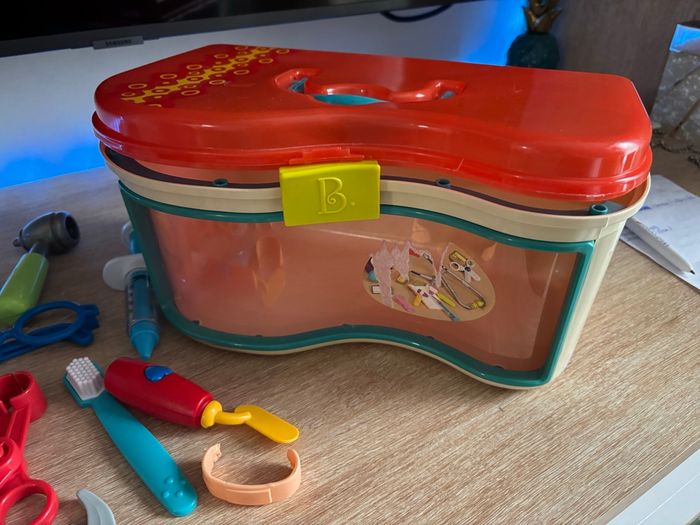 Lot Mallette de docteur et dentiste - photo numéro 3