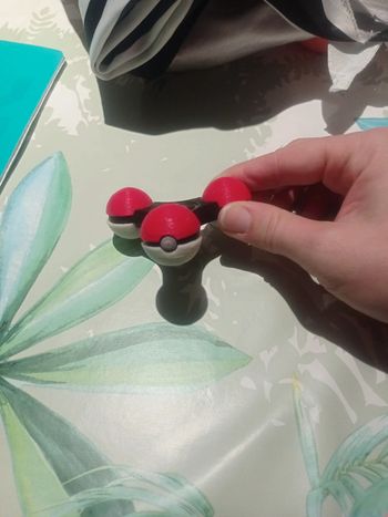 Hand spiner pokemon