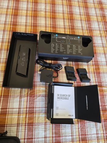 Asus ROG Ally X Z1 Extreme 2TB 24 GB RAM
