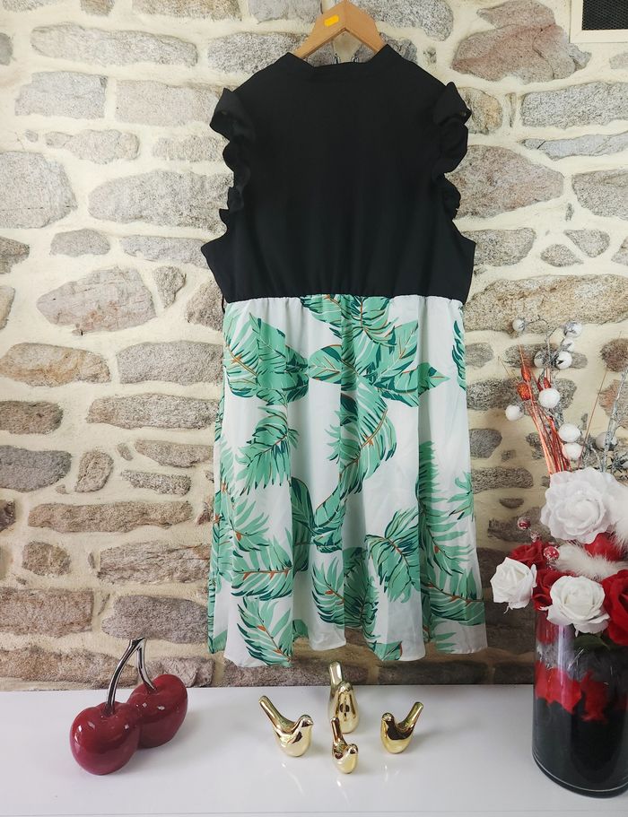 Robe tropical manches volantées noir et multicolore Femme taille 52 marque Missguided 💎 - photo numéro 4