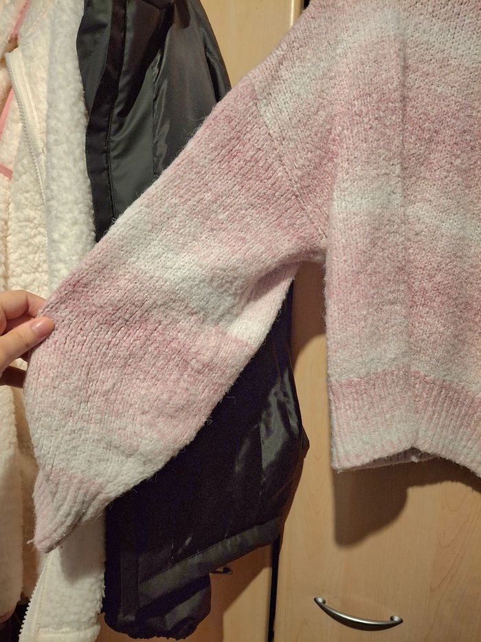 Pull d'hiver rose H&M taille M - photo numéro 3