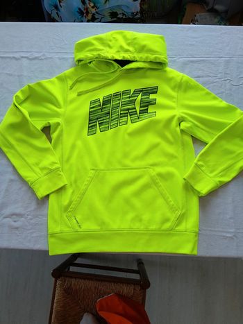 Beau sweat capuche  hoodies Nike jaune fluo