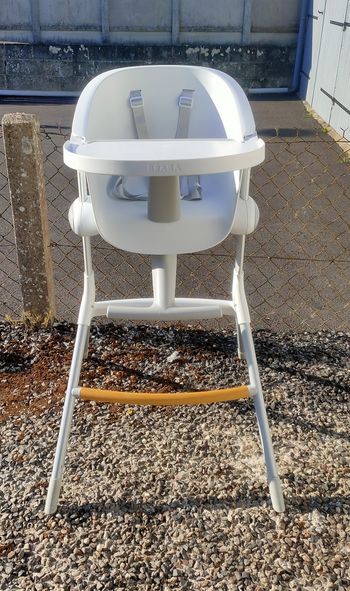 Chaise haute Up and Down Béaba 