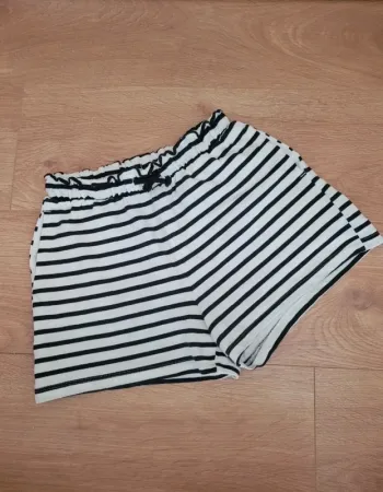 Short fille H&M 12-13 ans