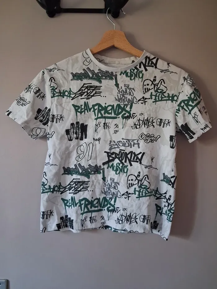 Tee shirt