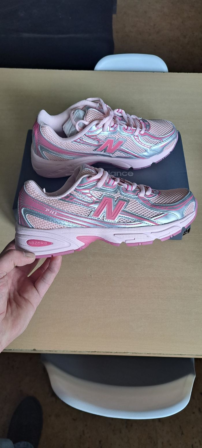 New Balance U740 rose T40