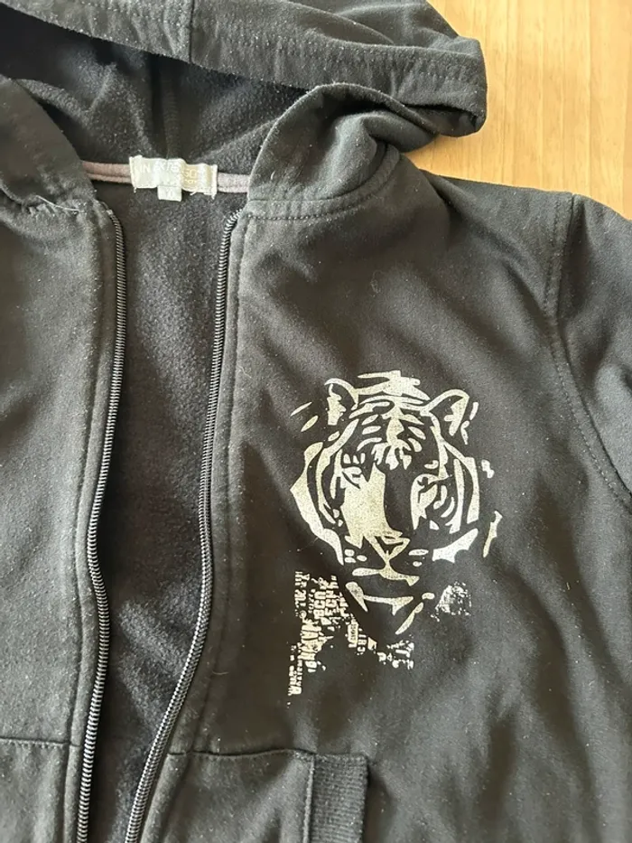 Gilet zippe à capuche noir 10 ans - photo numéro 4