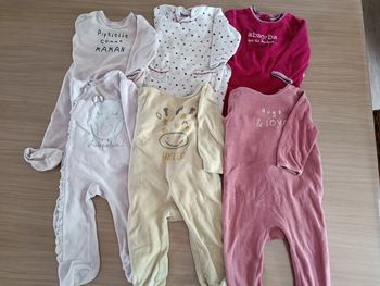 Lot 6 pyjamas en velours fille 9 mois