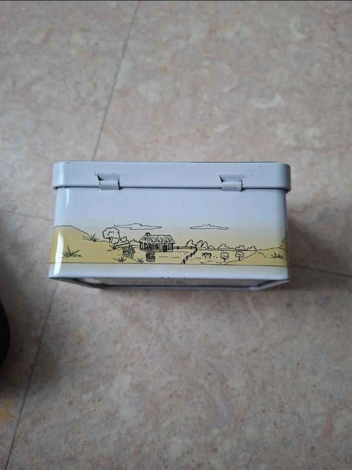 Petite boîte métal - photo numéro 3