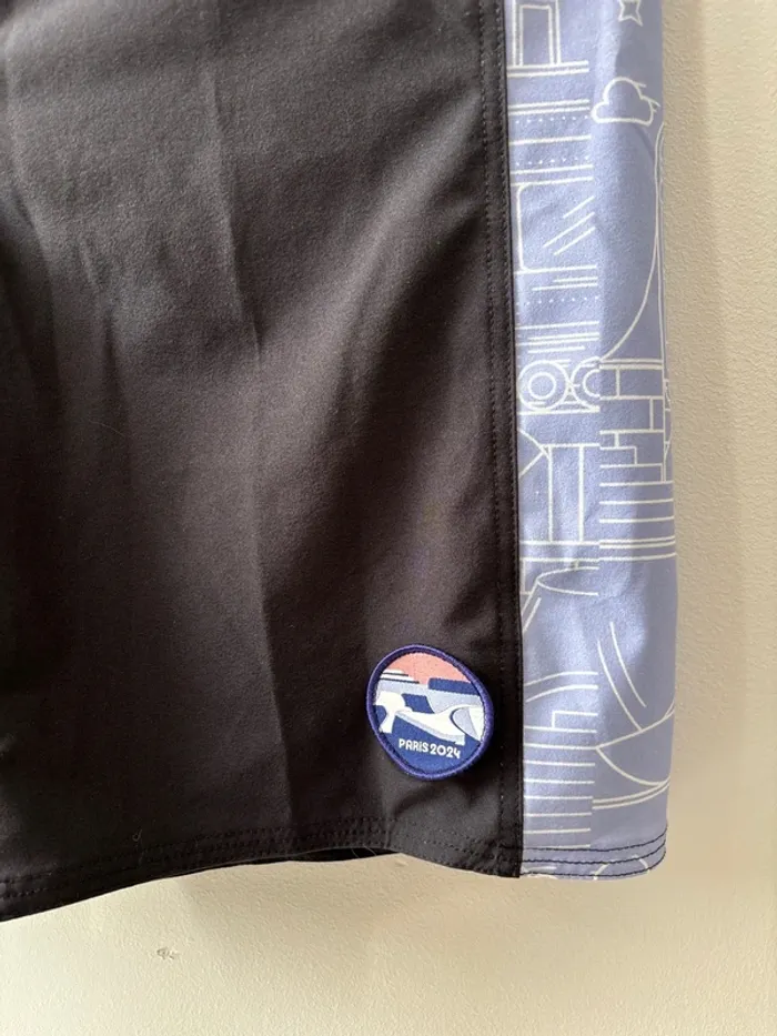 Short Paris 2024 taille 42 - photo numéro 3