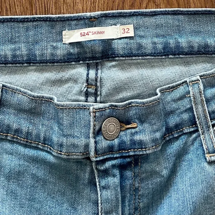 Jean/pantalon bleu Levi's 524 Skinny pour femme, taille W 32 L 32 (42 taille française) - photo numéro 6
