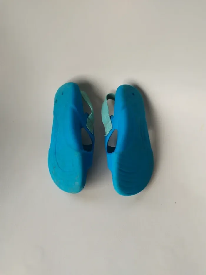 Chaussures plage piscine - photo numéro 2
