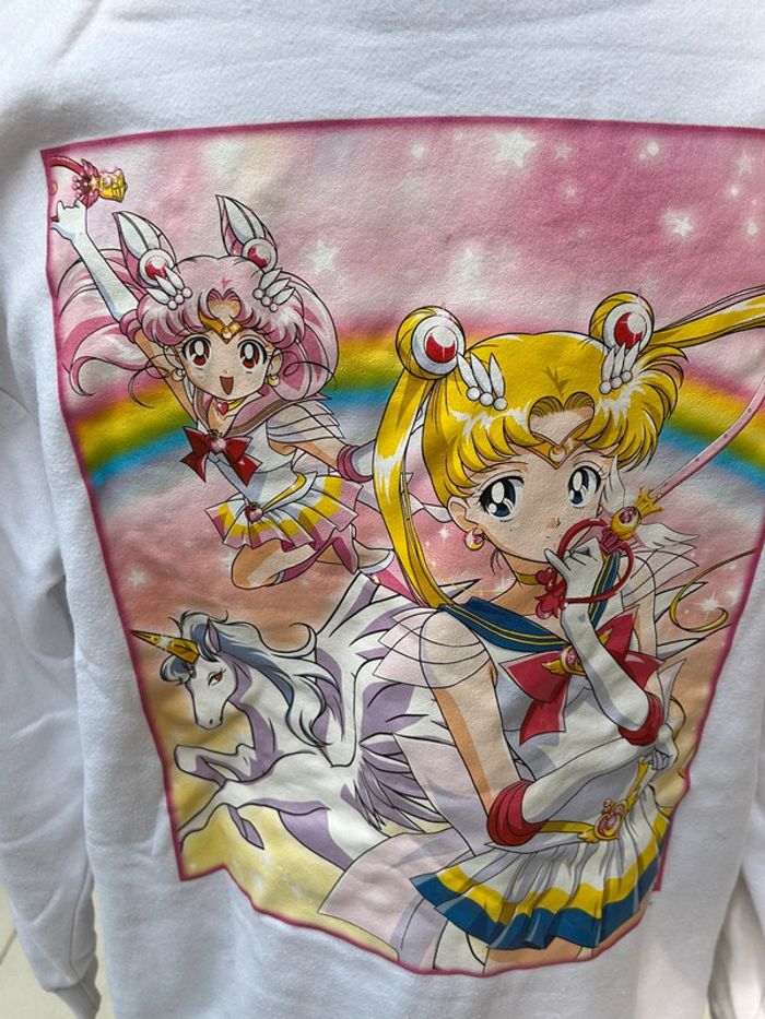 Sweat-shirt a capuche 12/13 ans - sailor moon - photo numéro 5