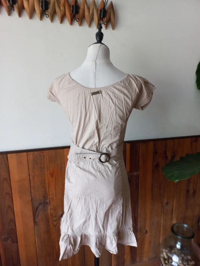 Robe beige - photo numéro 2