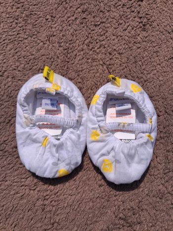 Chaussons bébé P’tit Bisou blanc et jaune