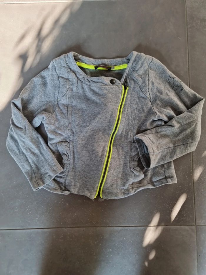 Veste zippé catimini 6 ans