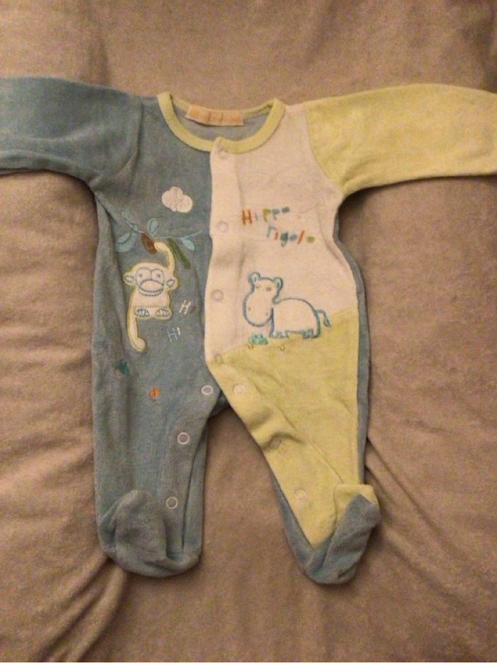 Lot de pyjamas - photo numéro 8