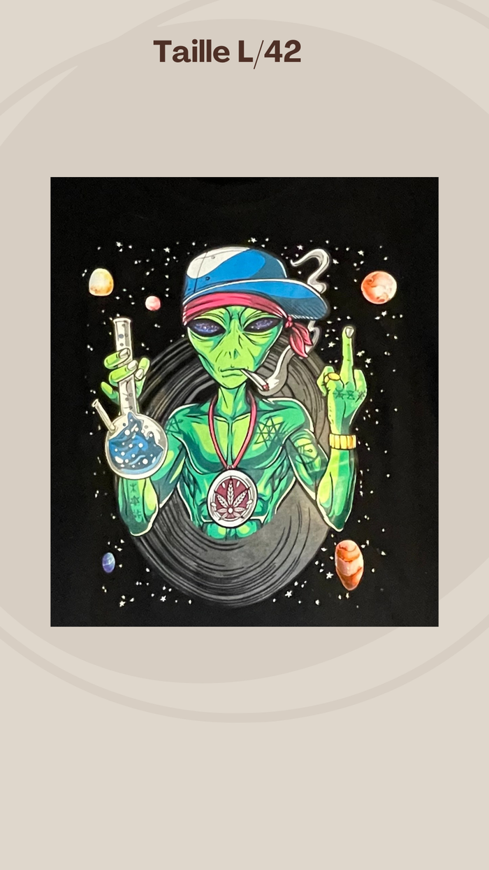 T-shirt OVNI - Taille 42/L - photo numéro 2