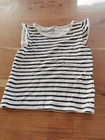 T-shirt 5 ans très bon état