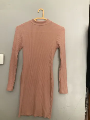 Robe midi manches longues col haut New Look – taille 40
