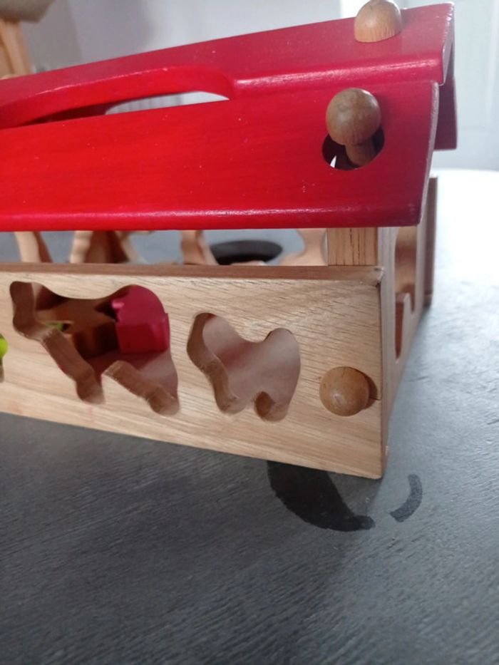 Maison en bois et animaux de ferme - photo numéro 3