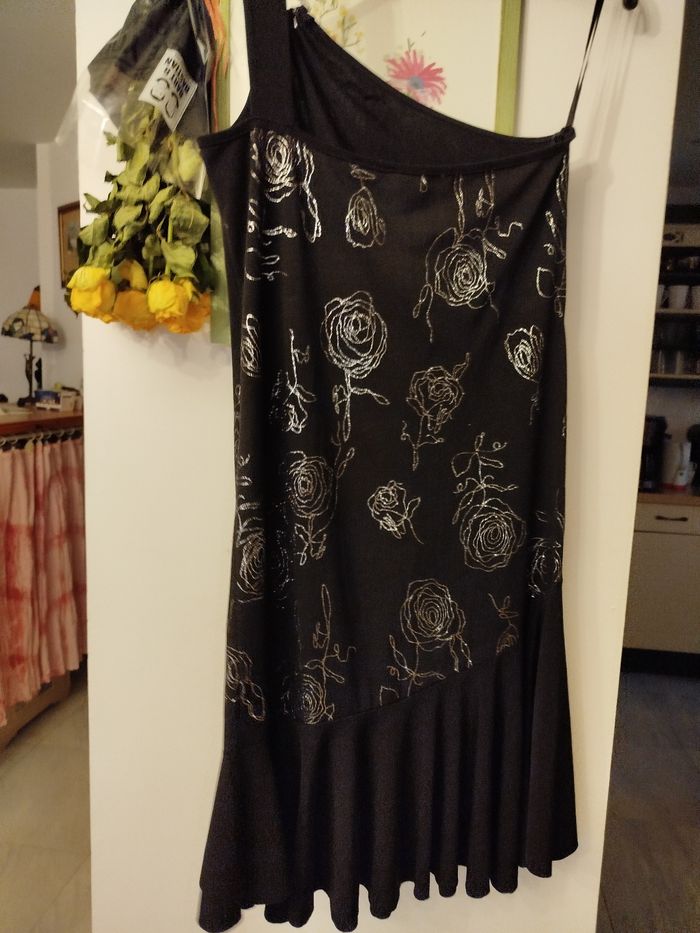 Superbe robe de fêtes - photo numéro 8