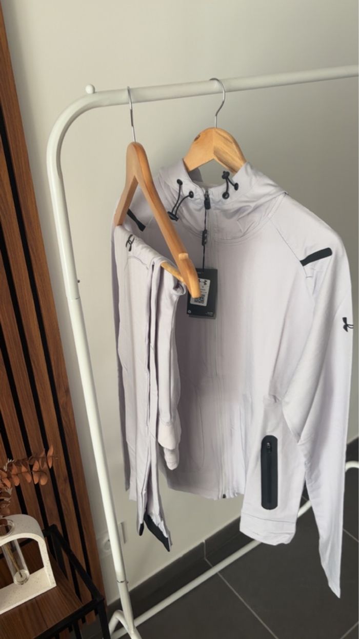 Ensemble Under Armour gris clair - photo numéro 4
