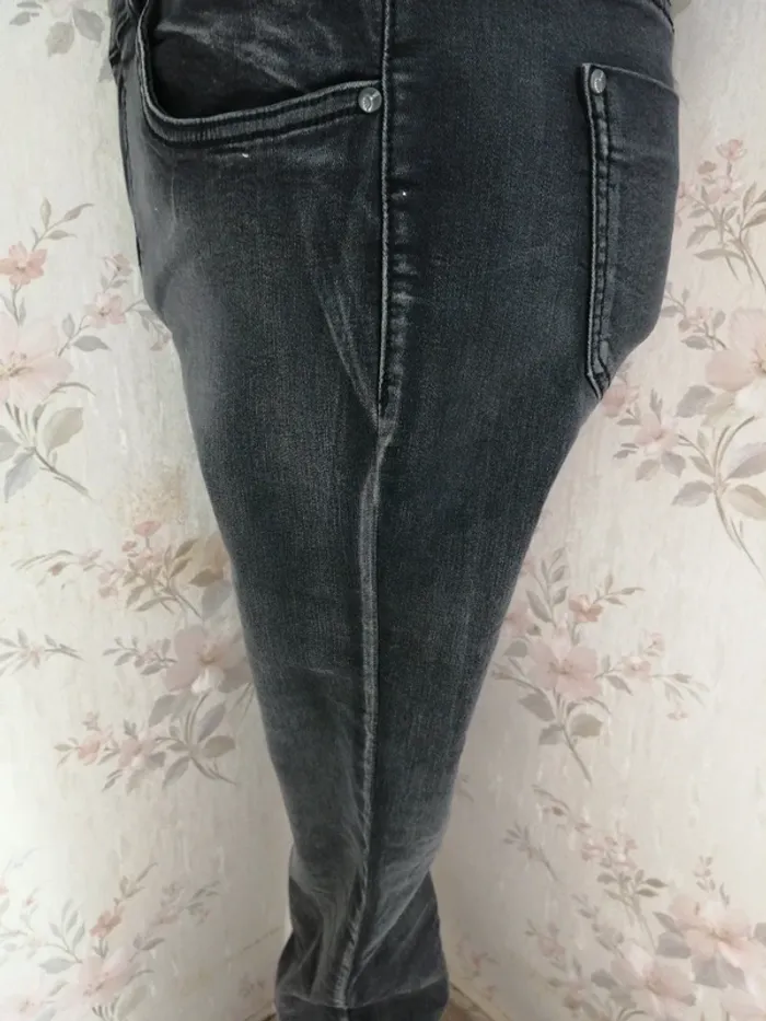 Jeans skinny noir effet abîmé / hello miss / (40) - photo numéro 6