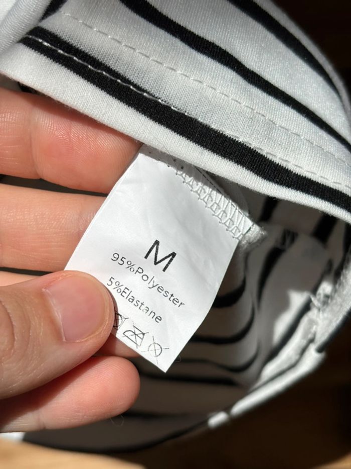 T-shirt à rayures et cœur - photo numéro 3