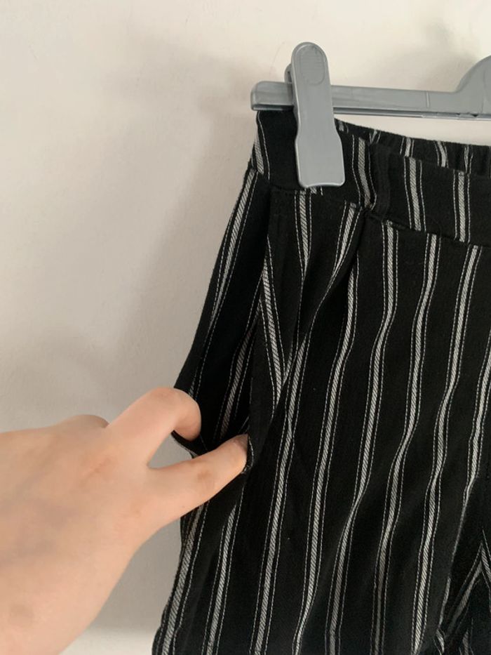 Short à rayures - photo numéro 3