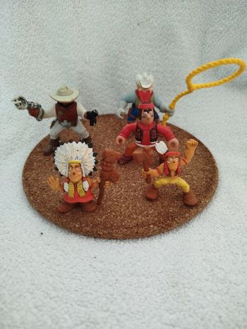 Lot figurines Indien et Cowboy
