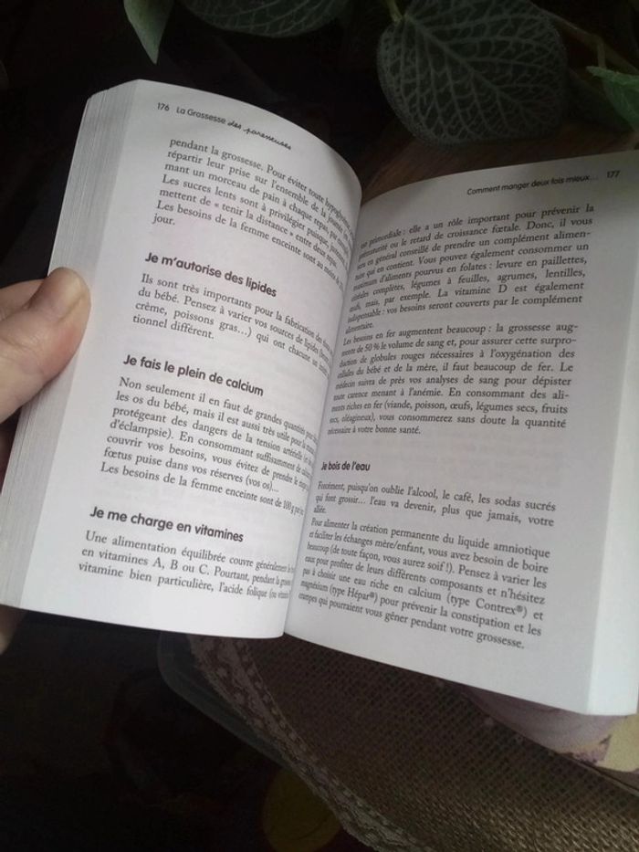 Joli collier sautoir BoLa + livre la grossesse - photo numéro 6