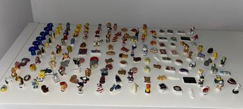 Fèves lot d’environ 130 pièces